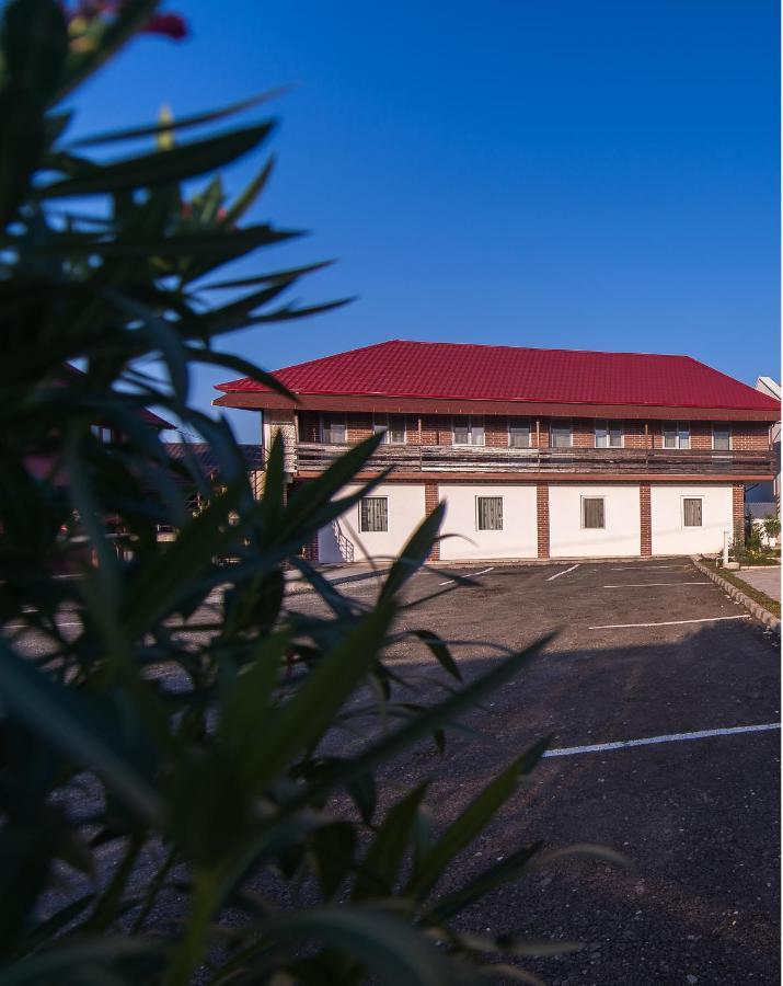 מלון Douăzeci şi Trei August Casa 4 Odai מראה חיצוני תמונה